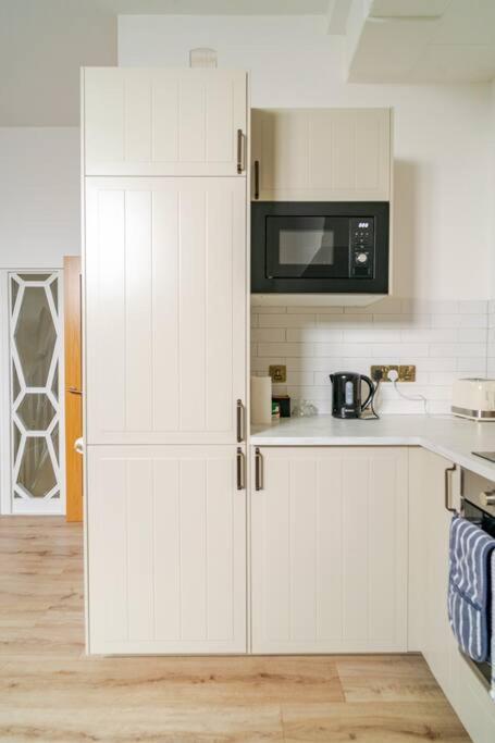 Stunning 2 Bed Apartment, Heart Of The Barbican Plymouth Exteriör bild