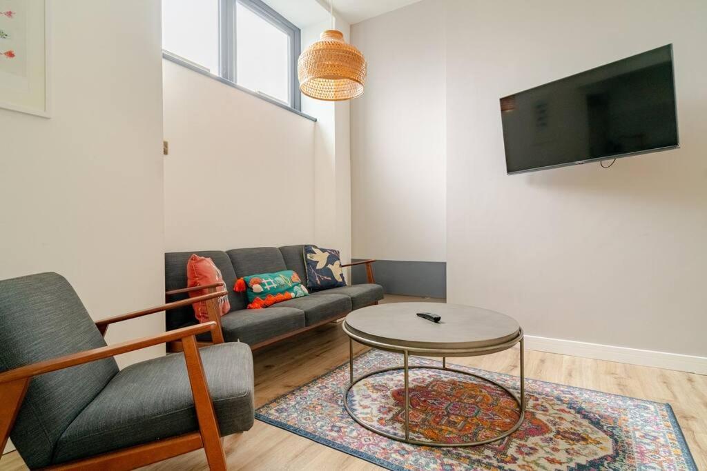 Stunning 2 Bed Apartment, Heart Of The Barbican Plymouth Exteriör bild